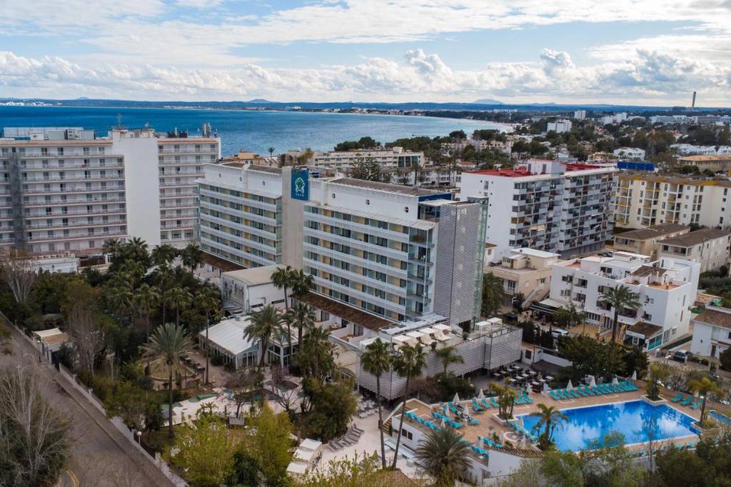 Bahia de Alcudia Hotel & Spa 4*