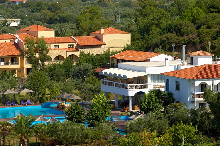 Kamari Beach Hotel, Potos