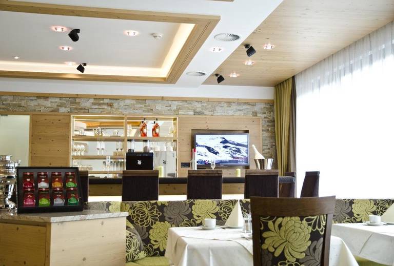 Arosa Hotel Garni