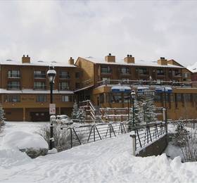 Der Steiermark Condominiums в Колорадо-Спрингс