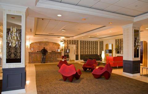 Capitol Skyline Hotel