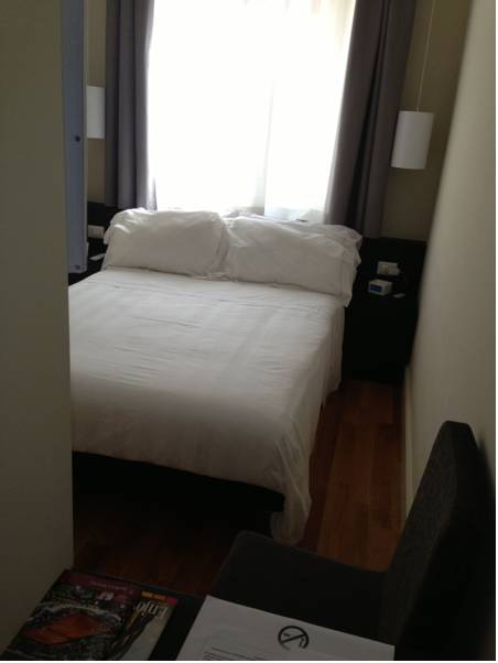Rhome Terminal Suite & Apartment