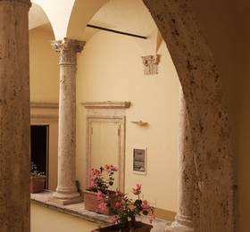 Palazzo Guiderocchi в Чивитанова-Марке