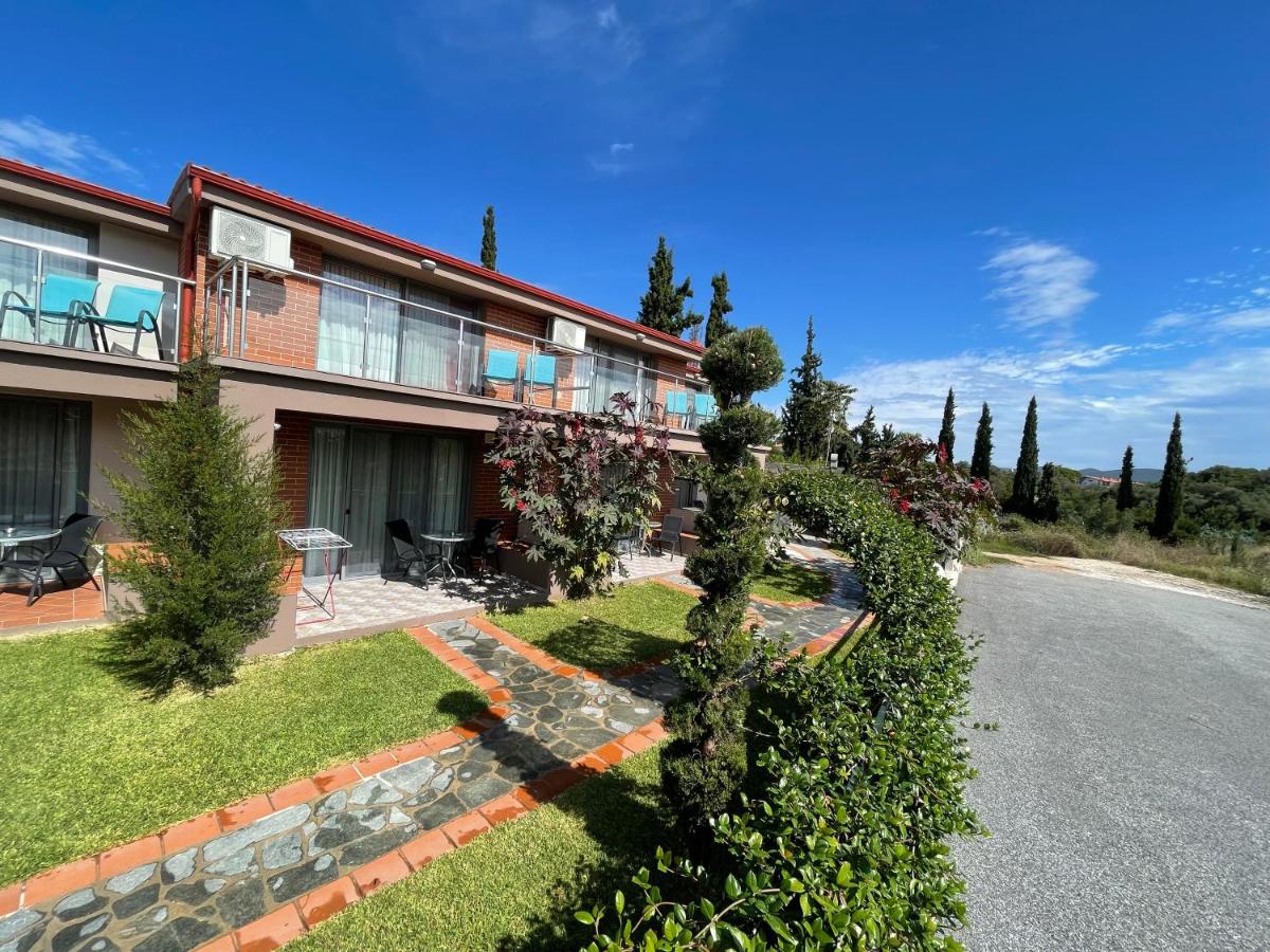 Village Mare Residence