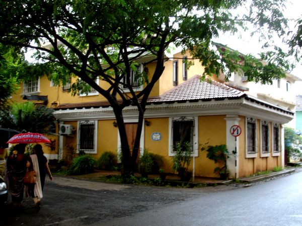 Paradise Inn