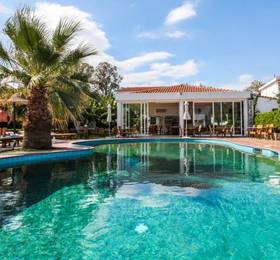 Ostria Hotel & Apartments в Город Скиатосе