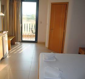 Niriides Apartments Studios в Пелопоннесе