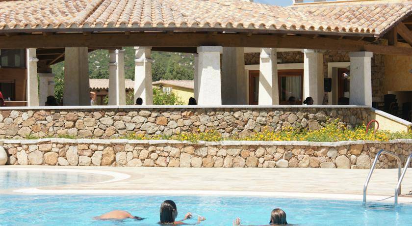 Limone Beach Resort 4* Италия, Сардиния