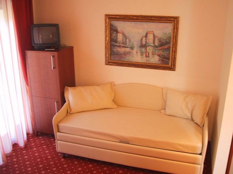 Metropolitan Hotel