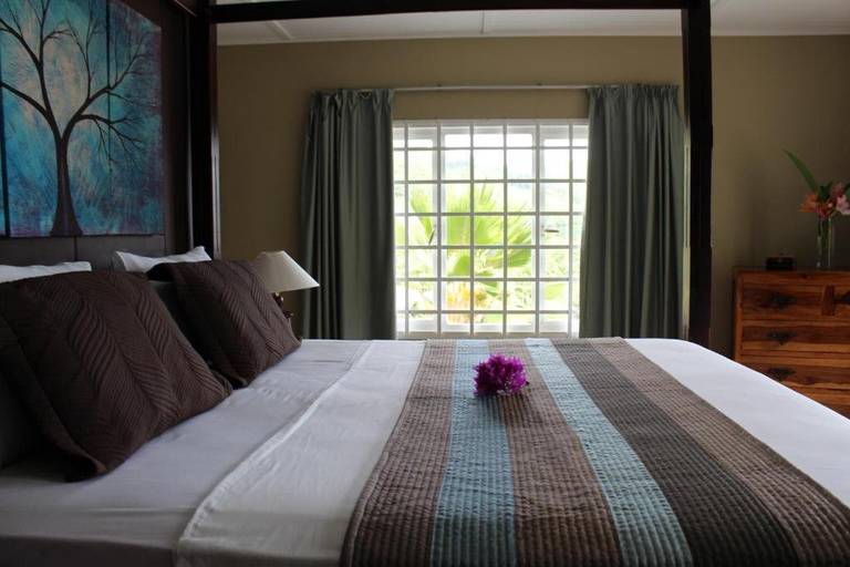 StephNa Residence Self-catering, Santa Maria /Mahe
