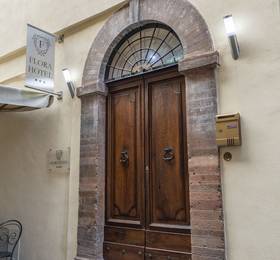 Flora Hotel, Stresa в Озеро Маджоре