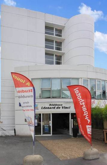 Sejours & Affaires Tours Leonard de Vinci 2* Франция, Долина Луары