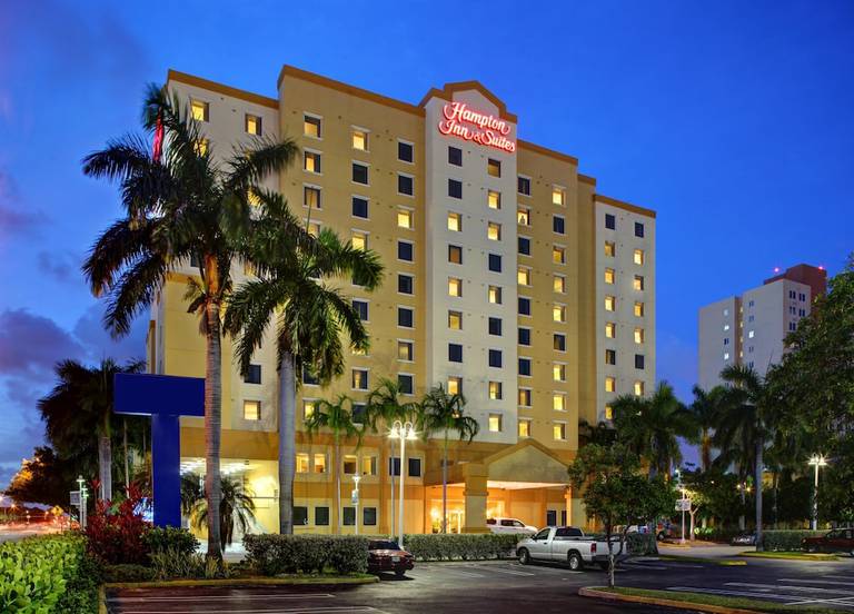 Hampton Inn & Suites Miami-Airport South/Blue Lagoon