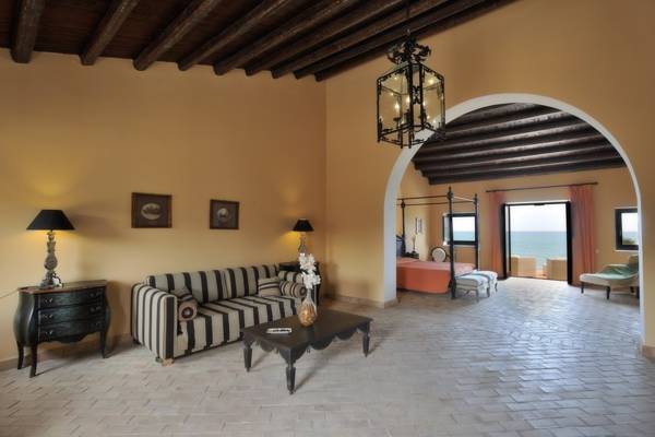 Falconara Charming House Resort & Spa