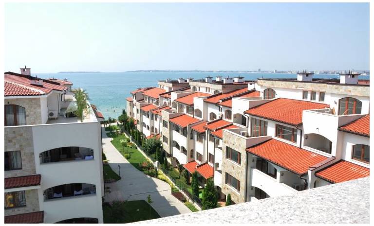 Casa Real Apartments