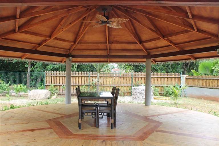 La Digue Holiday Villa