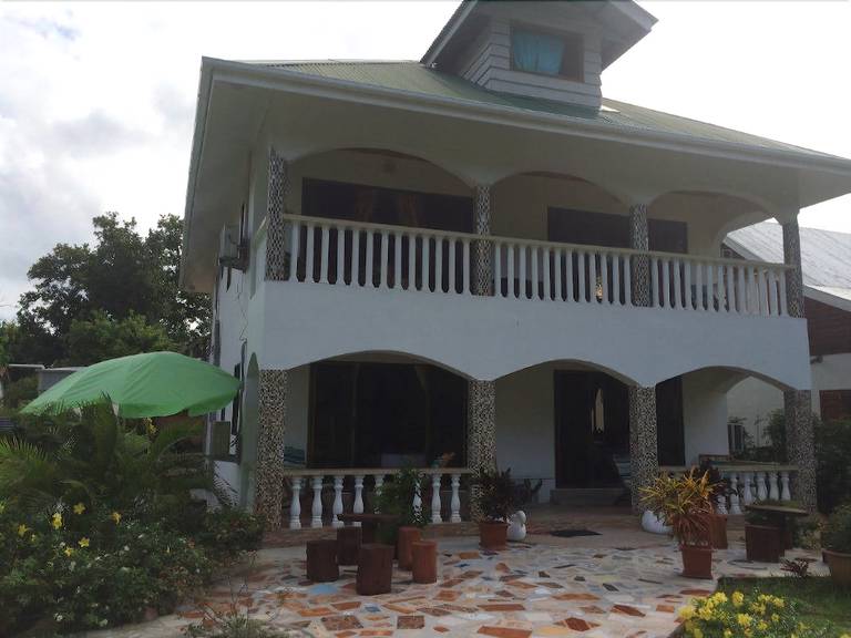 Le Relax Self Catering Apartment