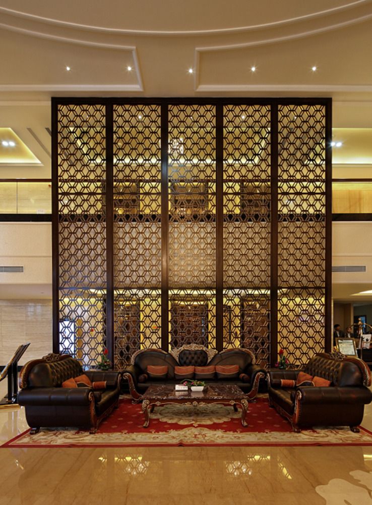 Home Fond Luohu Hotel