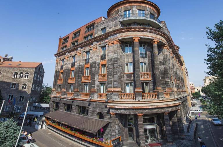 Tufenkian Historic Yerevan Hotel