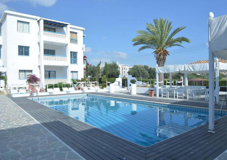 Tasmaria Apts