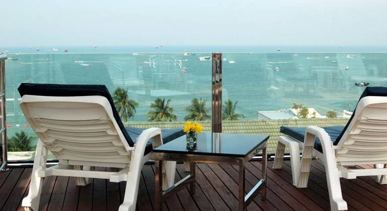Inn House Hotel Pattaya