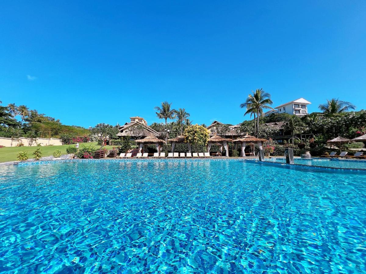 Aroma Beach Resort & Spa