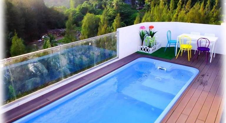 Fin Hostel Phuket