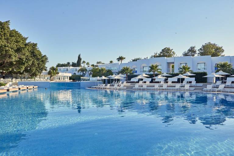 So Nice Club Resort