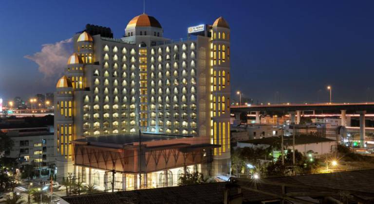 Al Meroz Hotel Bangkok - The Leading Halal Hotel