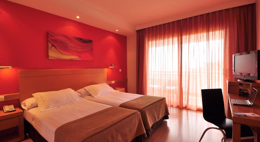 Maya Hotel 3*
