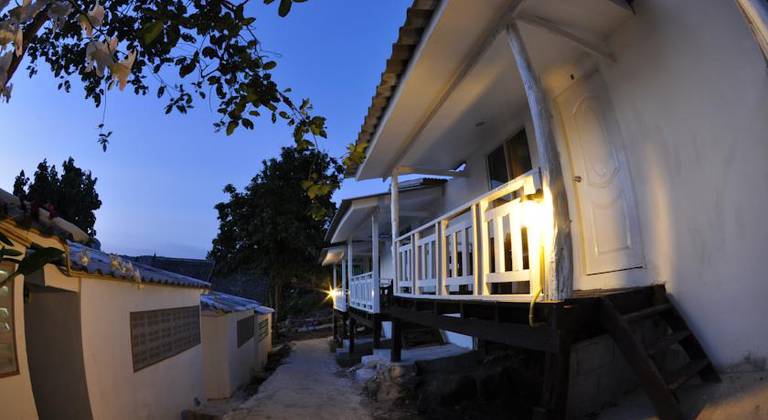 Phi Phi Cozy Seafront Resort