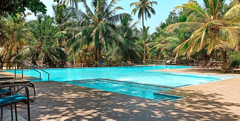 Lagoon Paradise Beach Resort