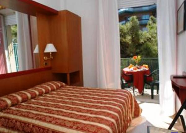 Nadir Hotel