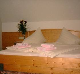 Haus Apart Tiatsh Apt в Ишгле