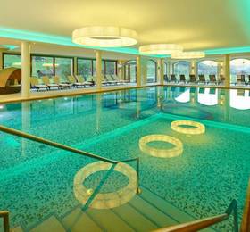 Moos Schloessl Hotel в Нойштифте