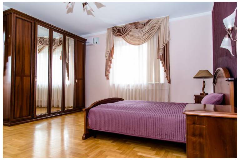Lira Hostel