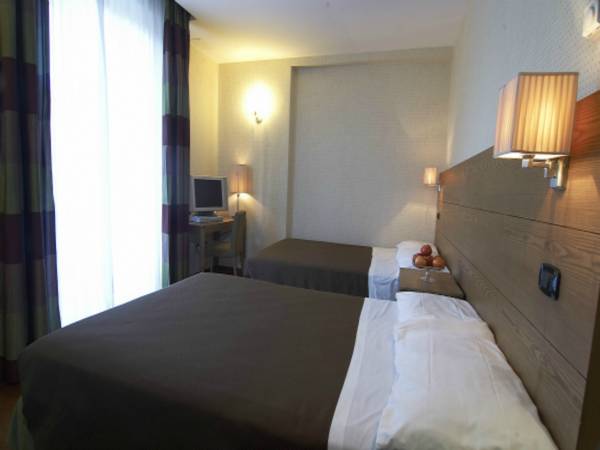Select Hotel