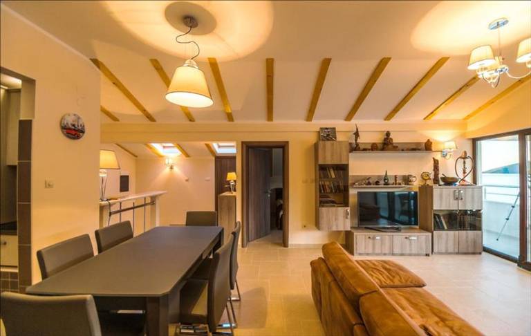 Twins Apartments
