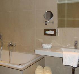 Hotel Vier Jahreszeiten в Питцтале