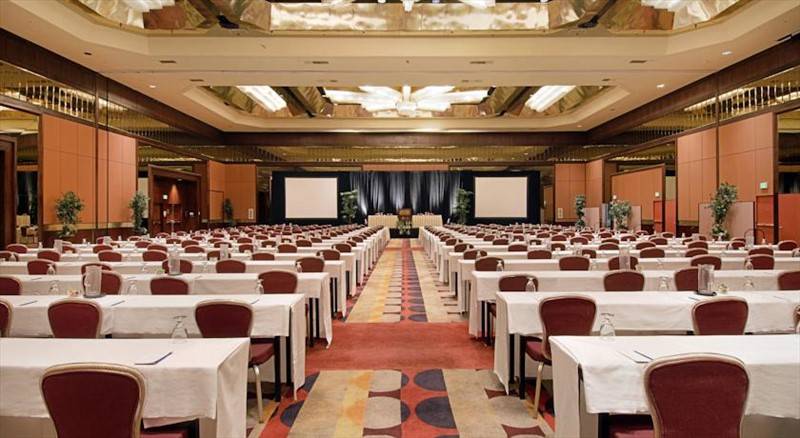 Hilton Los Angeles/Universal City 4* США, Лос-Анджелес