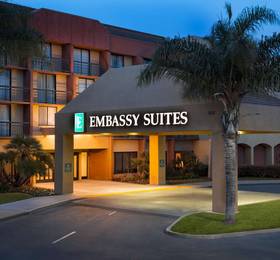 Embassy Suites San Luis Obispo в Калифорнии