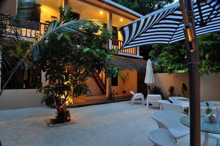 Banana Residence 