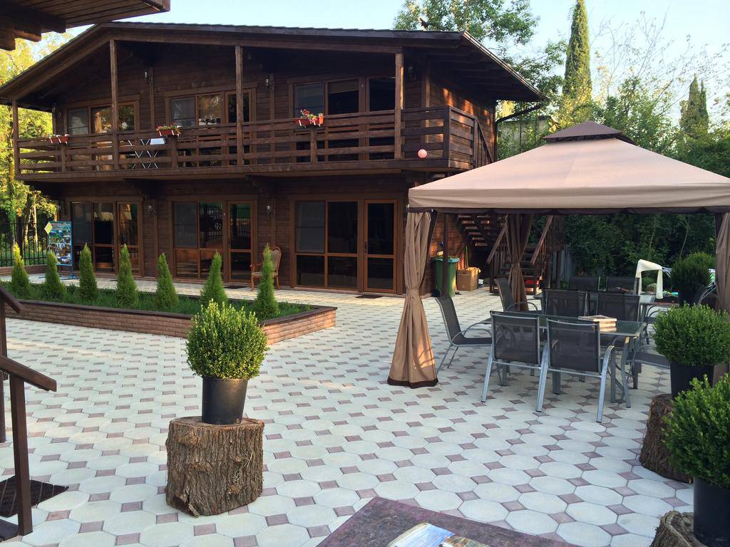 Apsiliya Guest House