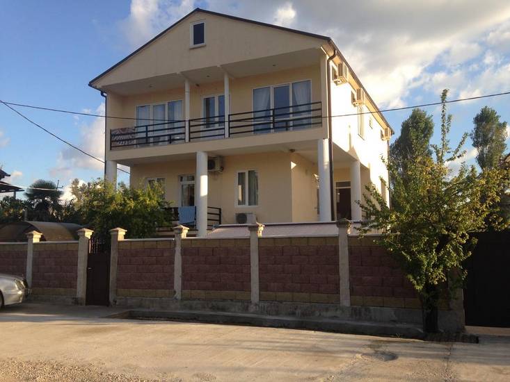 Rozalin Guest house Абхазия, Гудаута