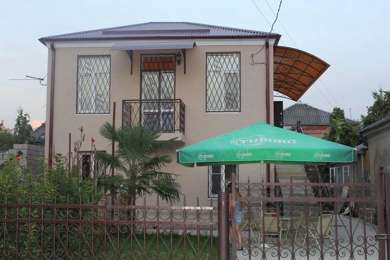 Guest House na Chehova 26
