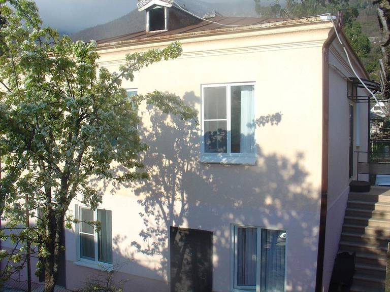 RusAmra Guest House