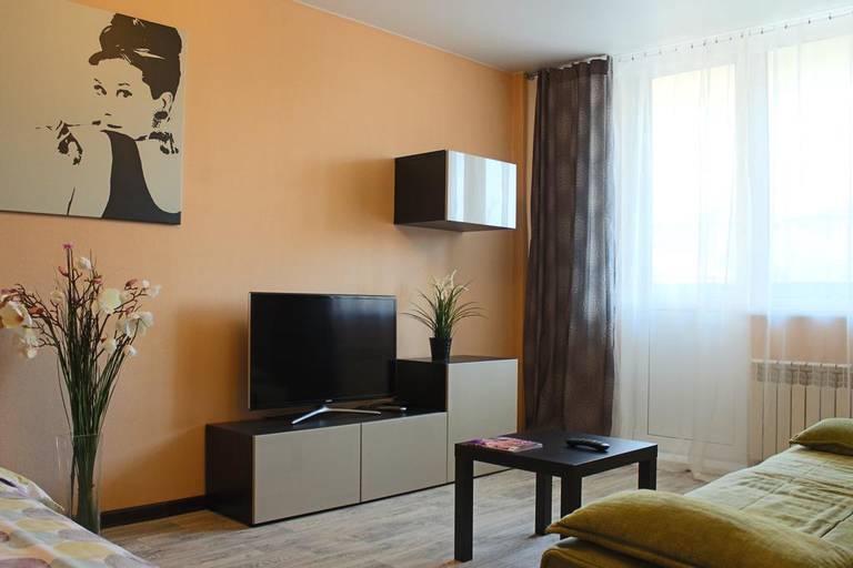 Apartment on Markovnikova 10A