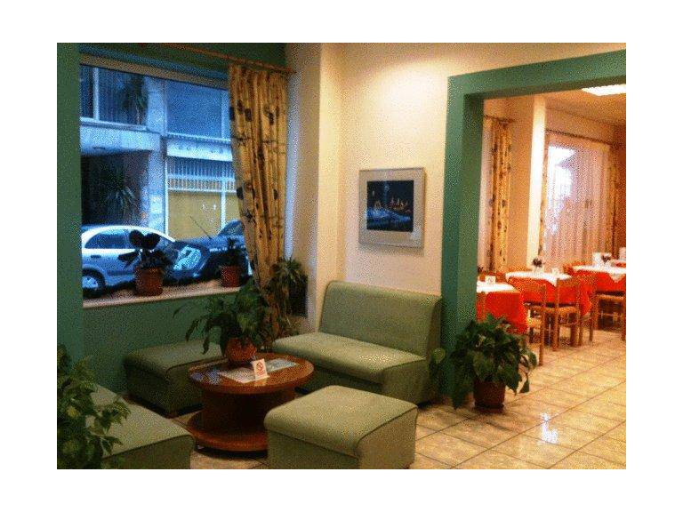 Hotel Avra