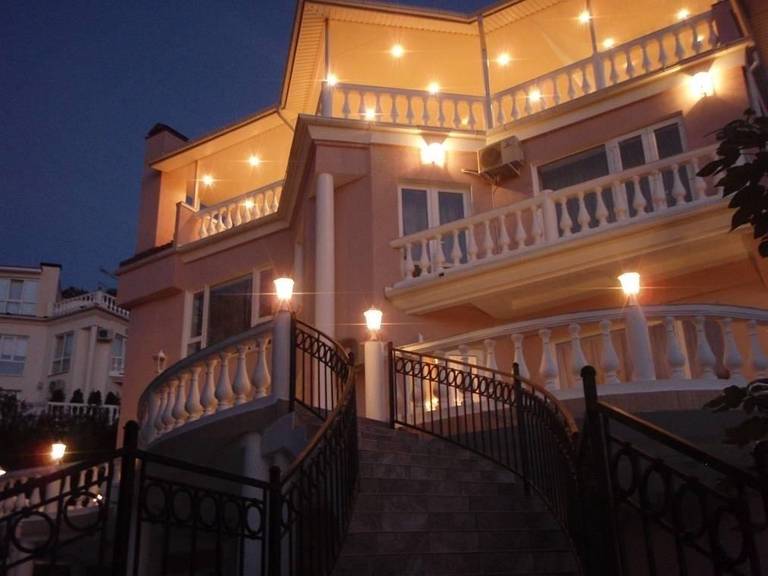 Luxury Sochi Villa for Vacations