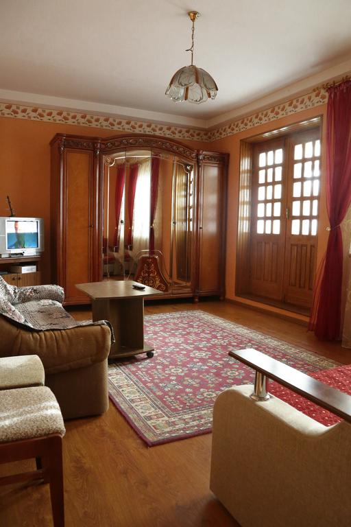 Apartment Navaginskaya 12